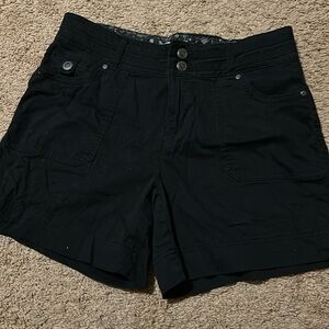 Dakota blue women’s shorts black size 6